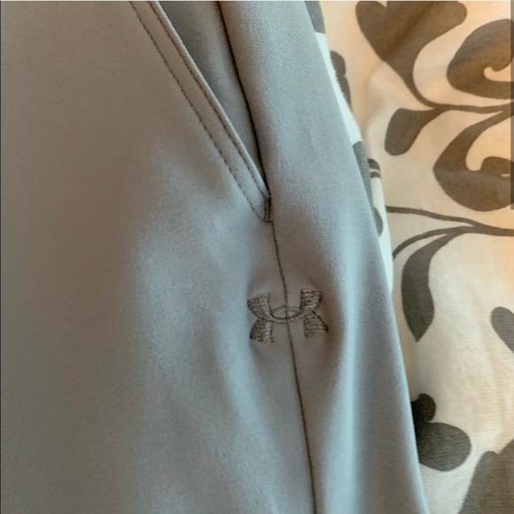 UNDER ARMOUR GOLF SHORTS - Picture 6 of 6